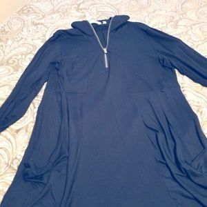 Cable & Gauge - Black activewear top.